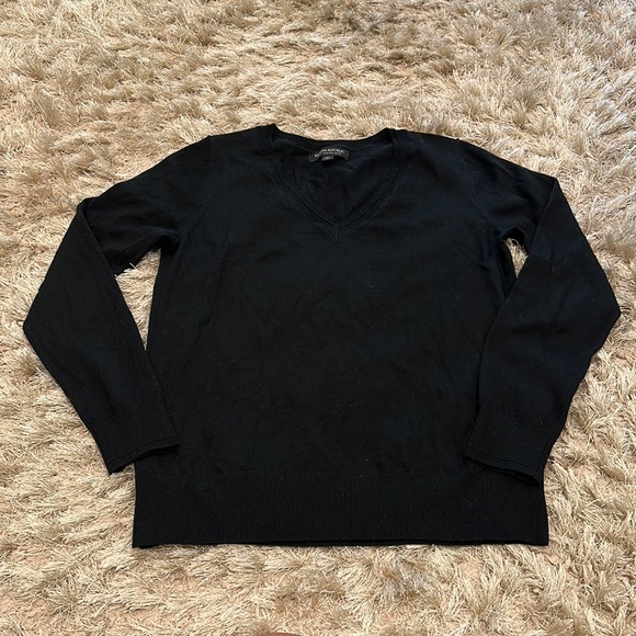 Banana Republic 100% Merino Wool Sweater - Picture 1 of 3